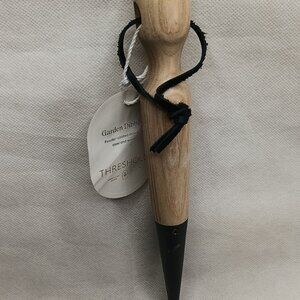 threshold gardening tool dibber metal + wood handle, nwt,